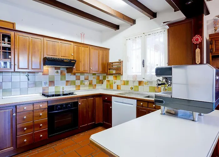 Villa Tamagna - Swimming Pool, Barbeque, Garden