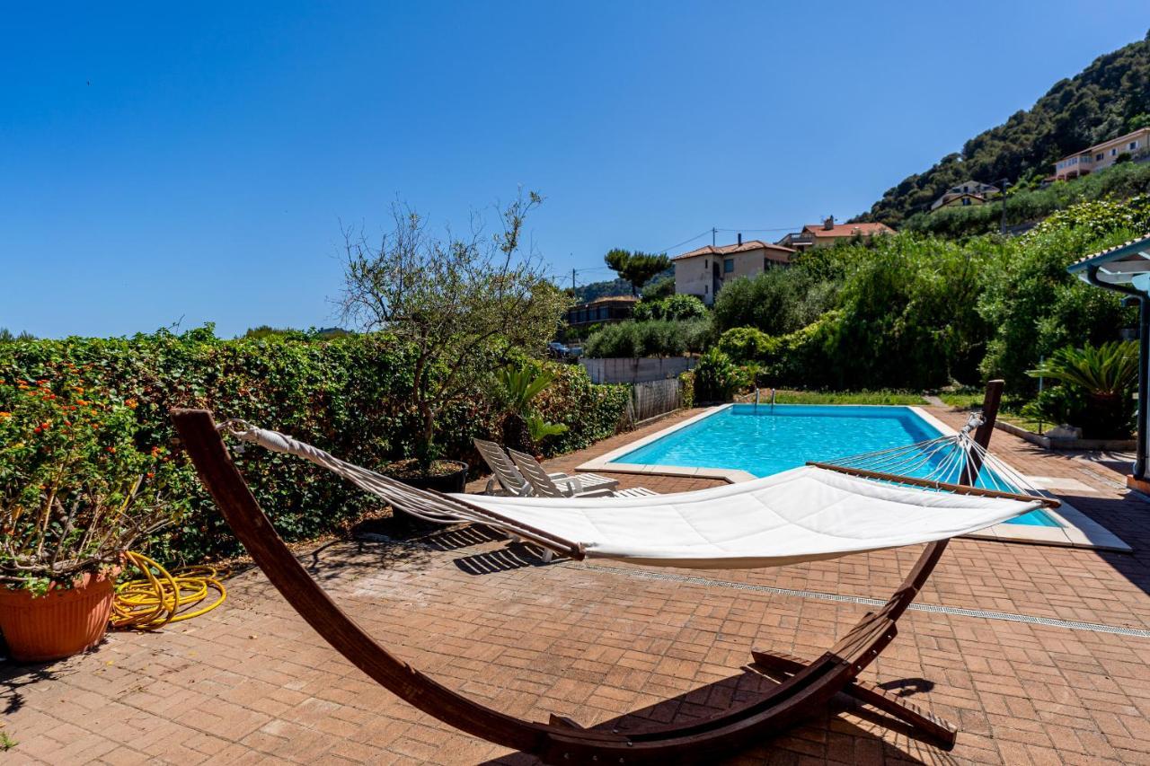 Tamagna - Swimming Pool, Barbeque, Garden * Bevera (Liguria)