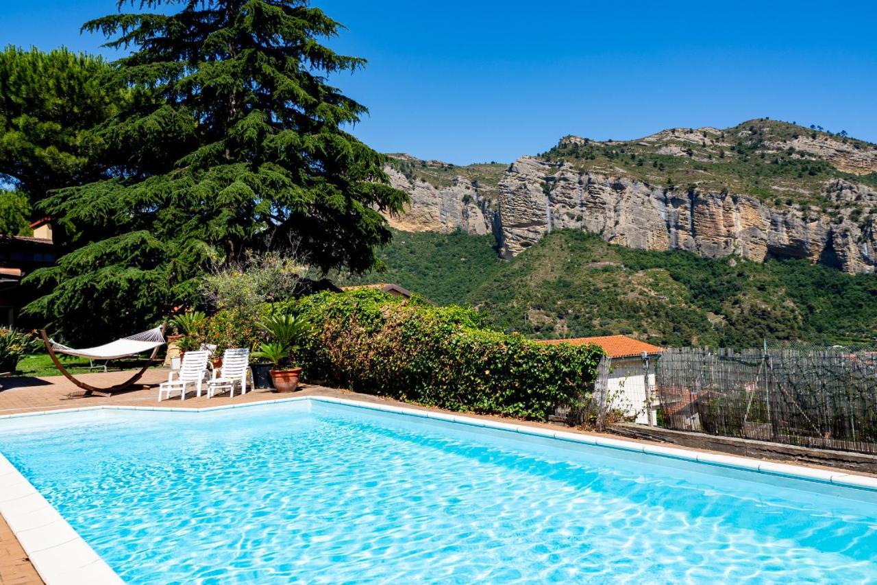 Villa Tamagna - Swimming Pool, Barbeque, Garden Bevera (Liguria)