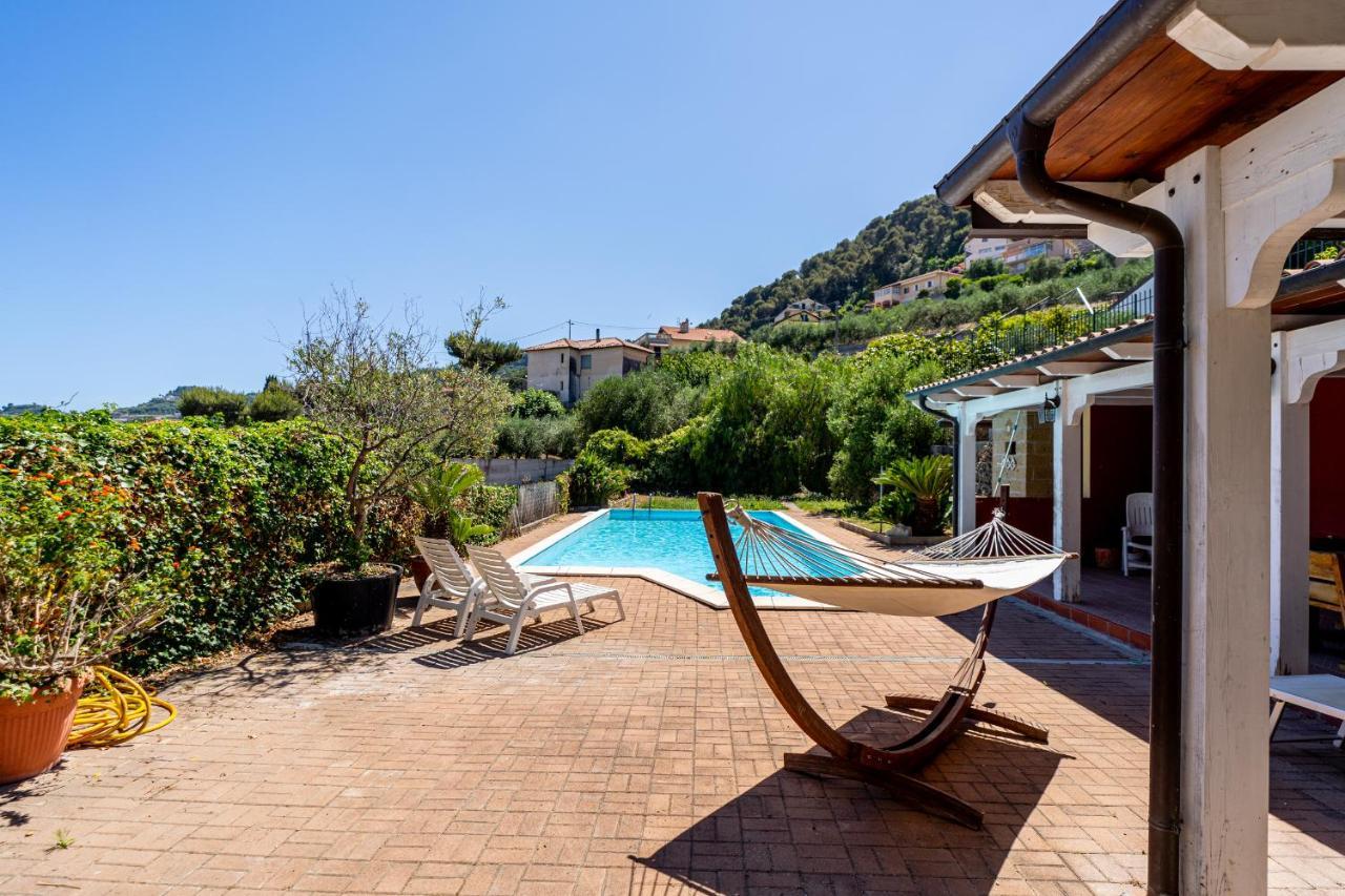 Tamagna - Swimming Pool, Barbeque, Garden * Bevera (Liguria)