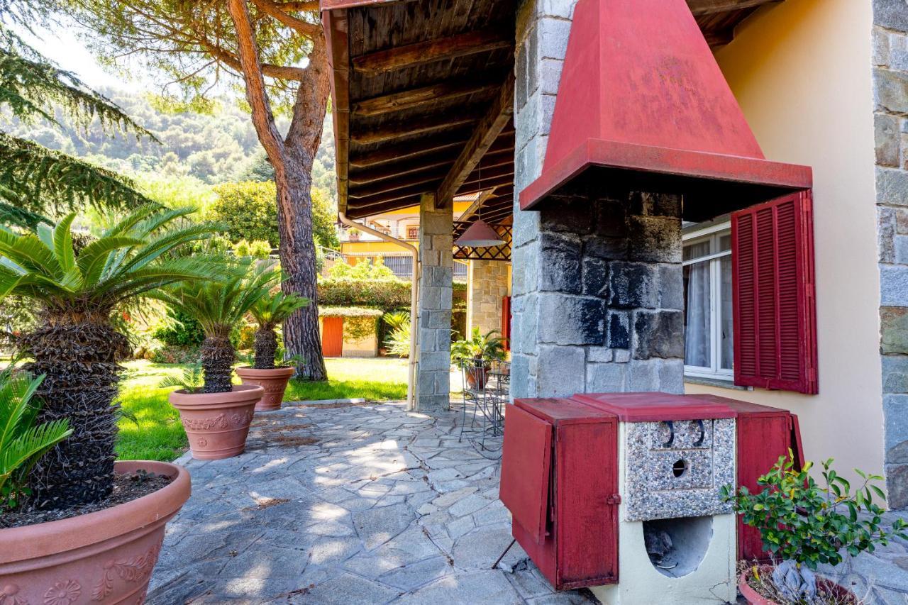 Villa Tamagna - Swimming Pool, Barbeque, Garden